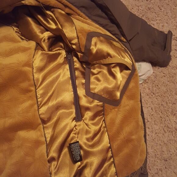 Helly Hansen fur lined hooded coat. Small - Picture 5 of 7